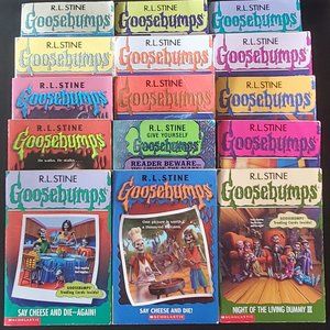 Bundle of 15 VINTAGE Goosebumps Books